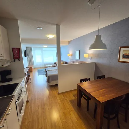 Ikaalisten Kylpylae Rantahuoneisto Terme * 伊卡利宁